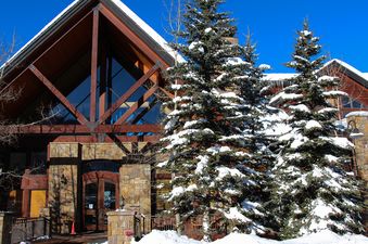 Bear Creek Lodge 302