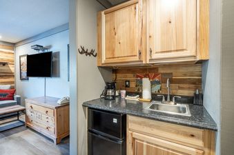 Mountainside Inn 207