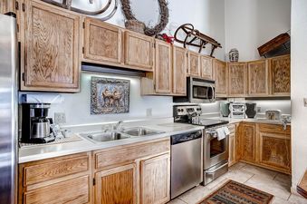 03 Forest Condo 1 Bdr  Loft