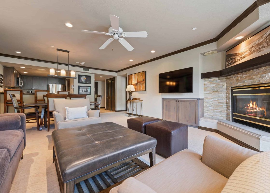 02 Living Room