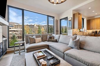 Riverfront Lodge 201