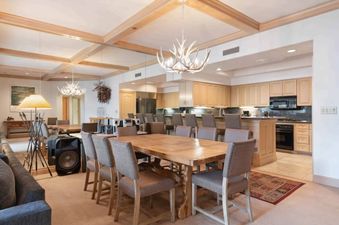 08 St James Place PL4
