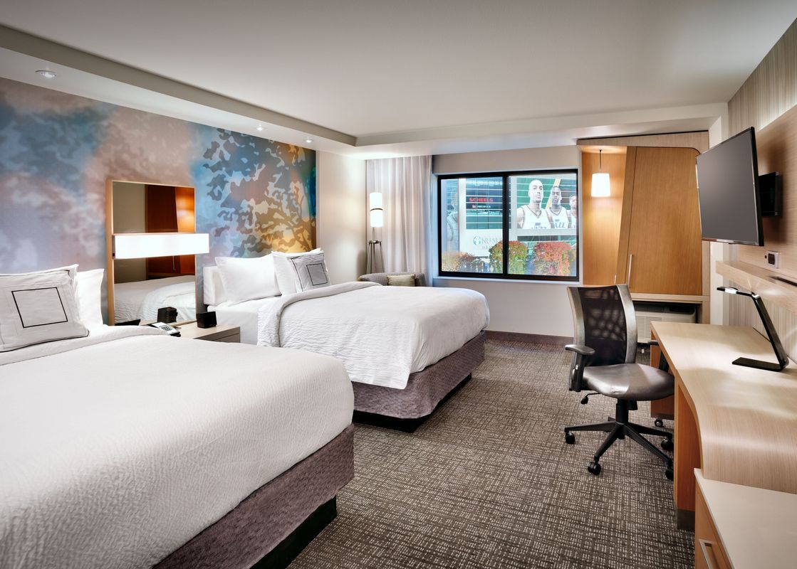 Courtyard Salt Lake City Downtown 2 Queen Guest Room