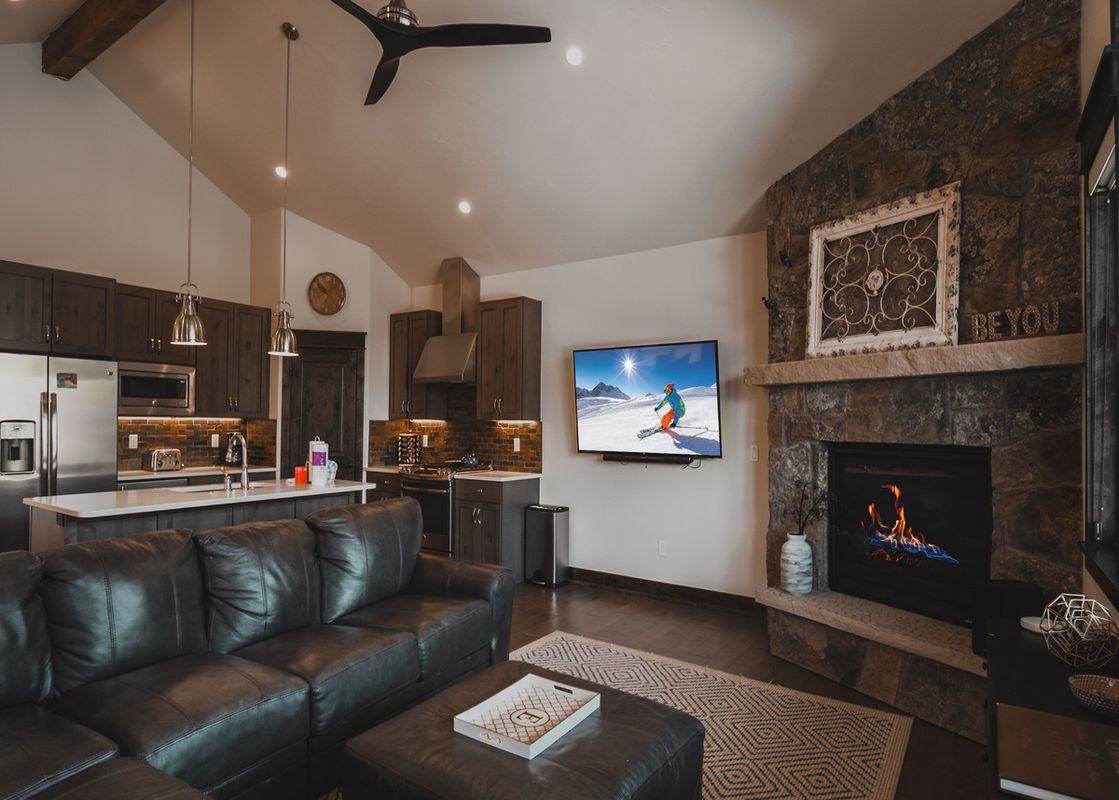 01 River Run Townhomes 100