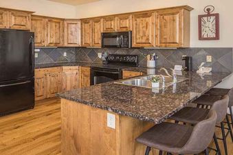 Alpenglow Condo 36A