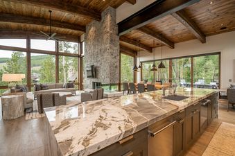 02 Professional grade kitchen