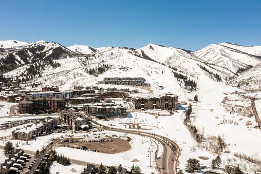 Walk to Slopes
