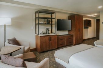 Huntley Lodge Two Queen Mountain View