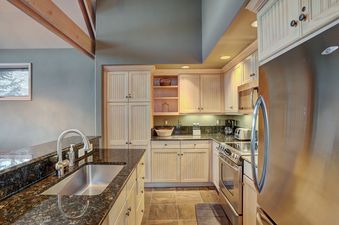 Pines Lodge Townhome in Beaver Creek Village