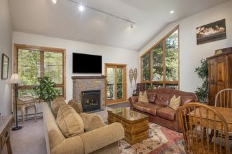 01 Living Room
