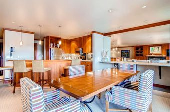 07-village-hall-4-dining-1