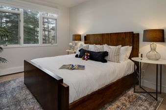 Queen Bedroom