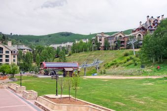 1480677-216