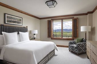 Four Seasons Three Bedroom Resort Residence Valley View