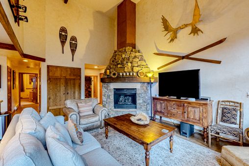 Gas fireplace