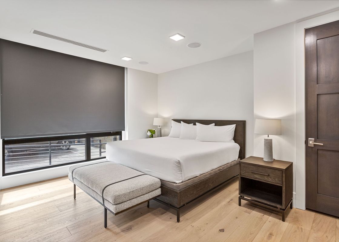 08 Bedroom