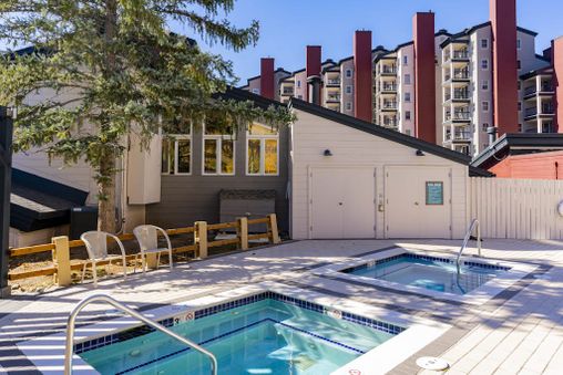 Hot Tubs (Shared)