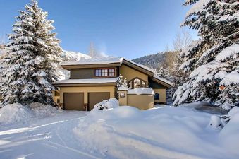 15-Enclave-158-Exterior-Front-1500x1000-72dpi-1