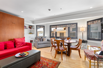 Royal Plaza 301