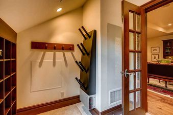 Ski Locker