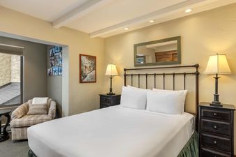Landmark 305
