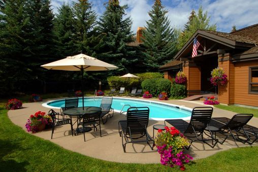 Outdoor Seasonal Pool