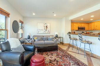 Bear Creek Lodge 210