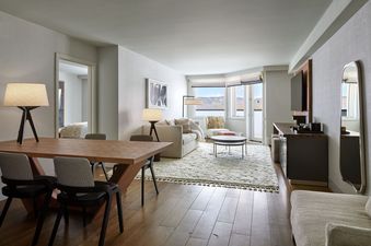 Viewline Resort Premium Suite