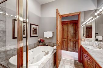 Bathroom 4