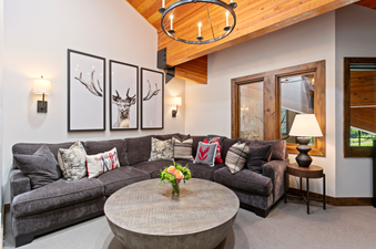 Stag Lodge 29