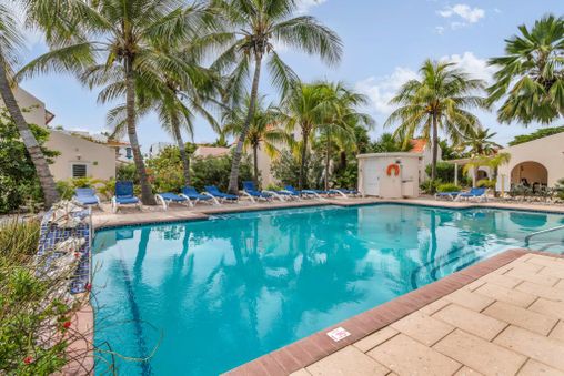Outdoor Community Pool