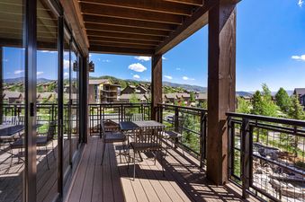 08 Trailhead Lodge 3102