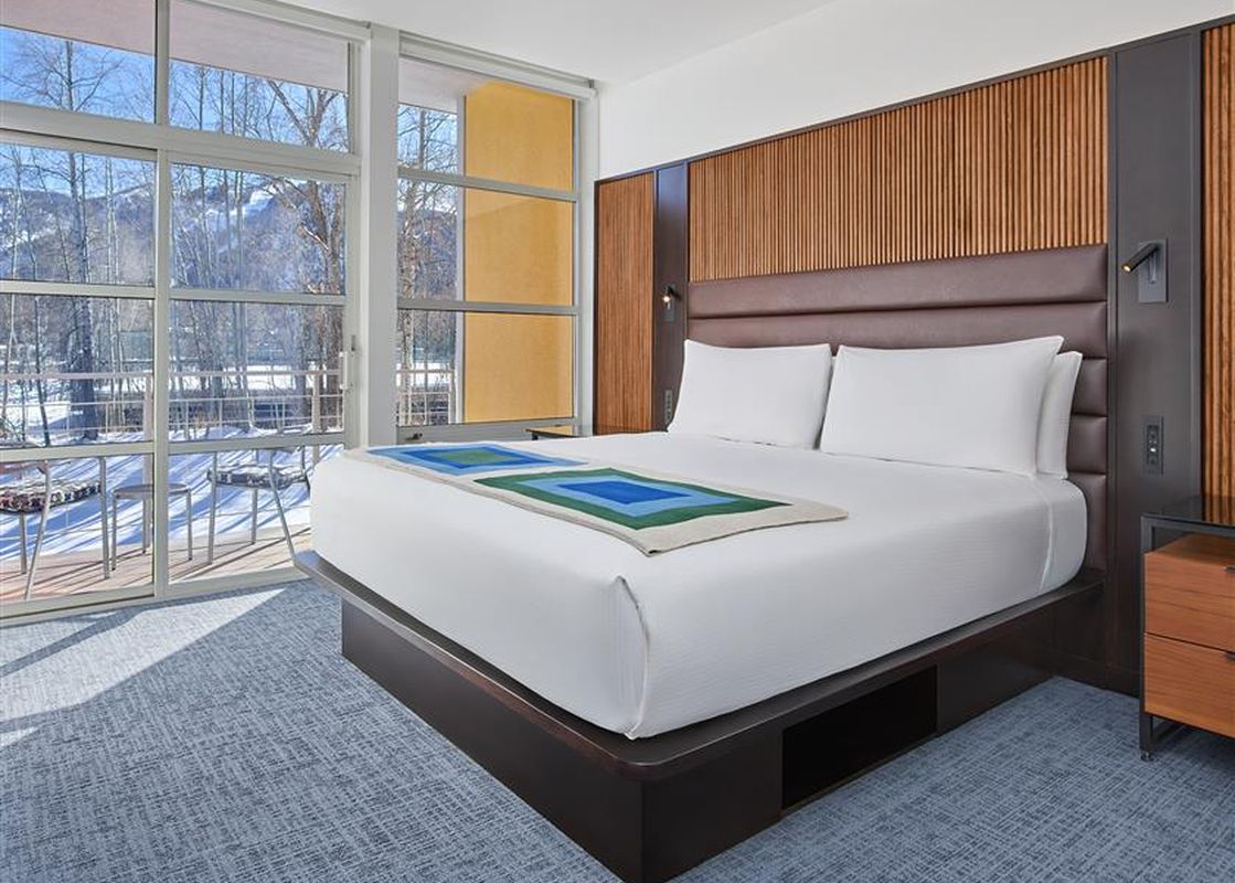 Aspen Meadows Aspen Junior King Suite