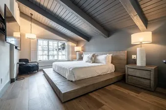09 Lodge at Vail Condo 340