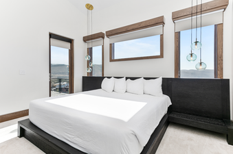SkyRidge 1592 Leo Court