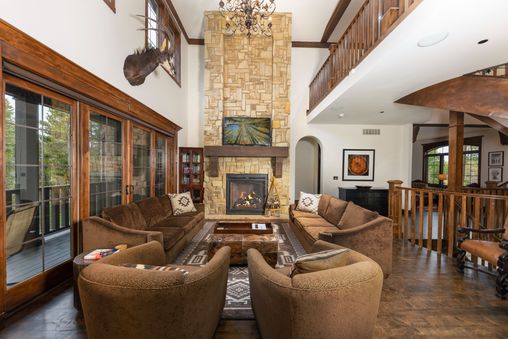 Cozy Fireplace
