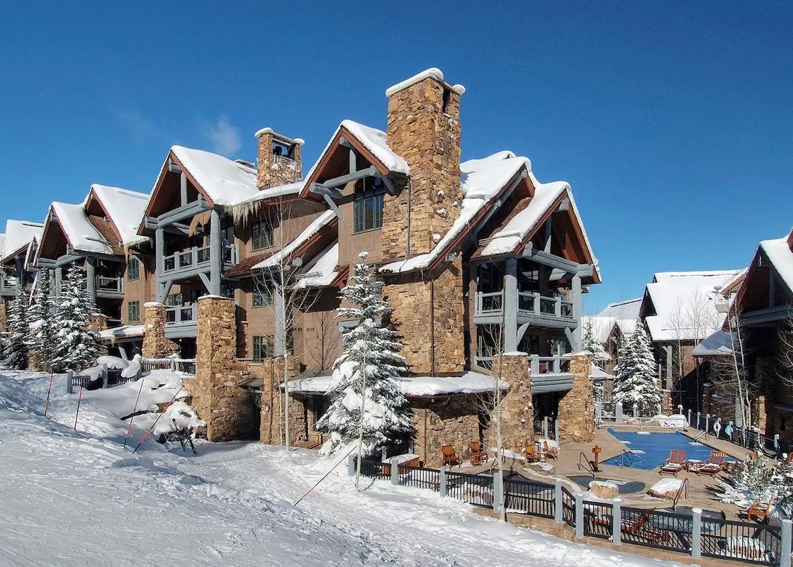 Bear Paw Lodge