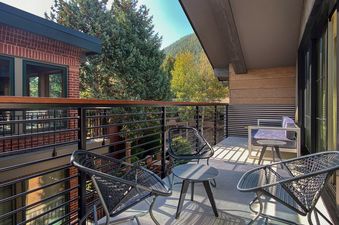 Guest Room Balcony