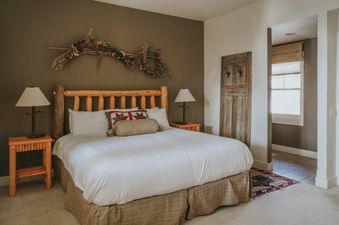 03 Saddle Ridge Townhomes