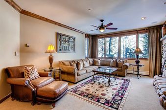 3-Lodge-208