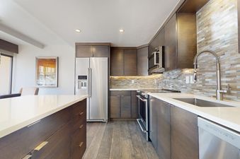Landmark 204