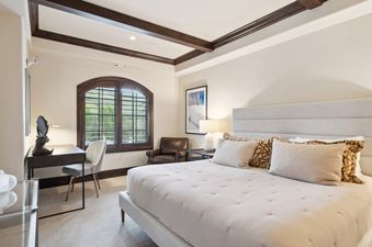 11 Chalet Crevasse