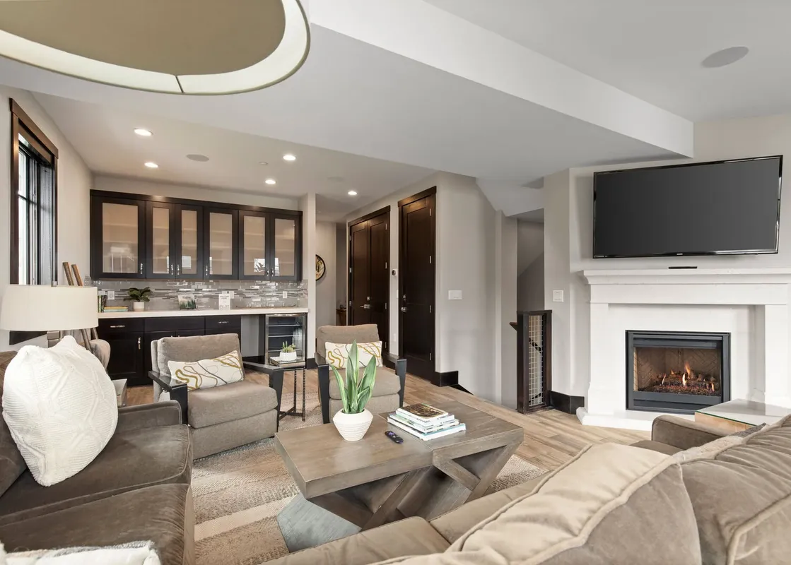 01 Abode at Blackstone