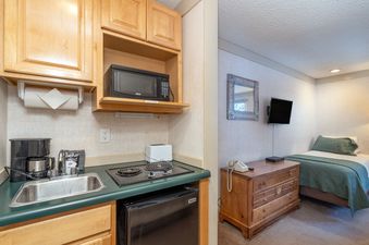 Mountainside Inn 416