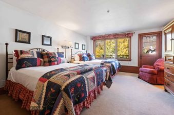 07 Bedroom