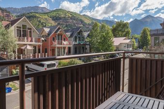 River Club 204