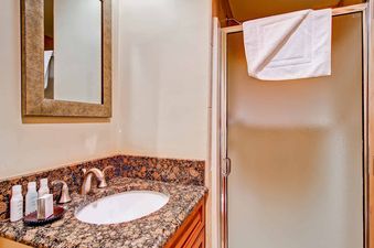Ridgepoint Townhome 086