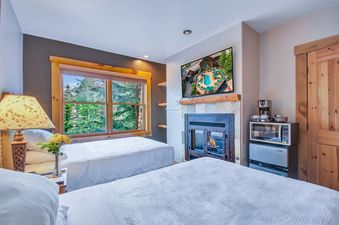 Mountain Lodge Two Bedroom Deluxe Condo