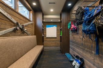 10 Ski Room