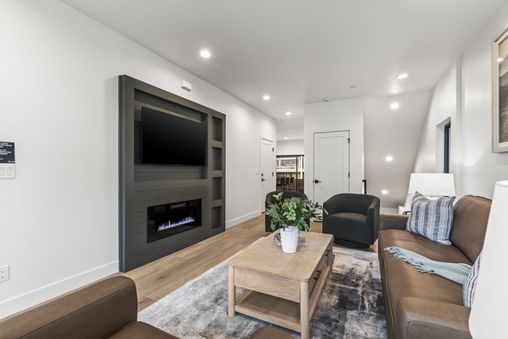 Multiple Fireplaces